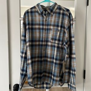NWT - Dakota Grizzly Flannel Shirt in Blue and Brown, Men’s XL